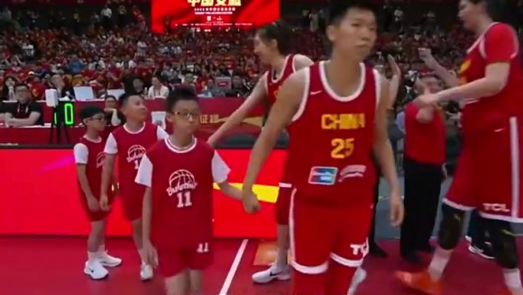 杨毅此前：宫鲁鸣和李梦之间不存在有啥问题，宫指导带队是要更新