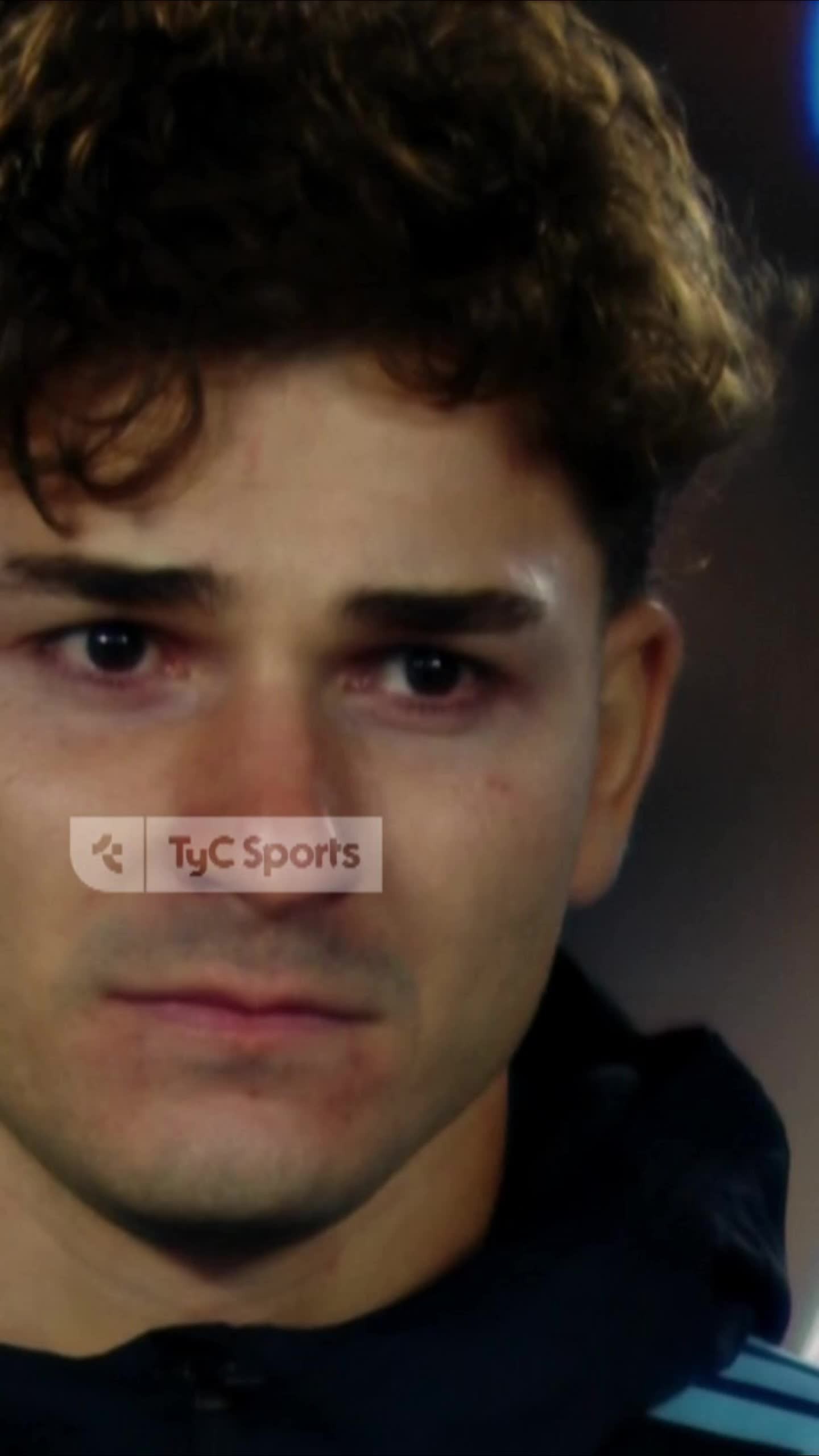 连小蜘蛛都看哭了！阿尔瓦雷斯眼含热泪，这告别场面太破防！😭
